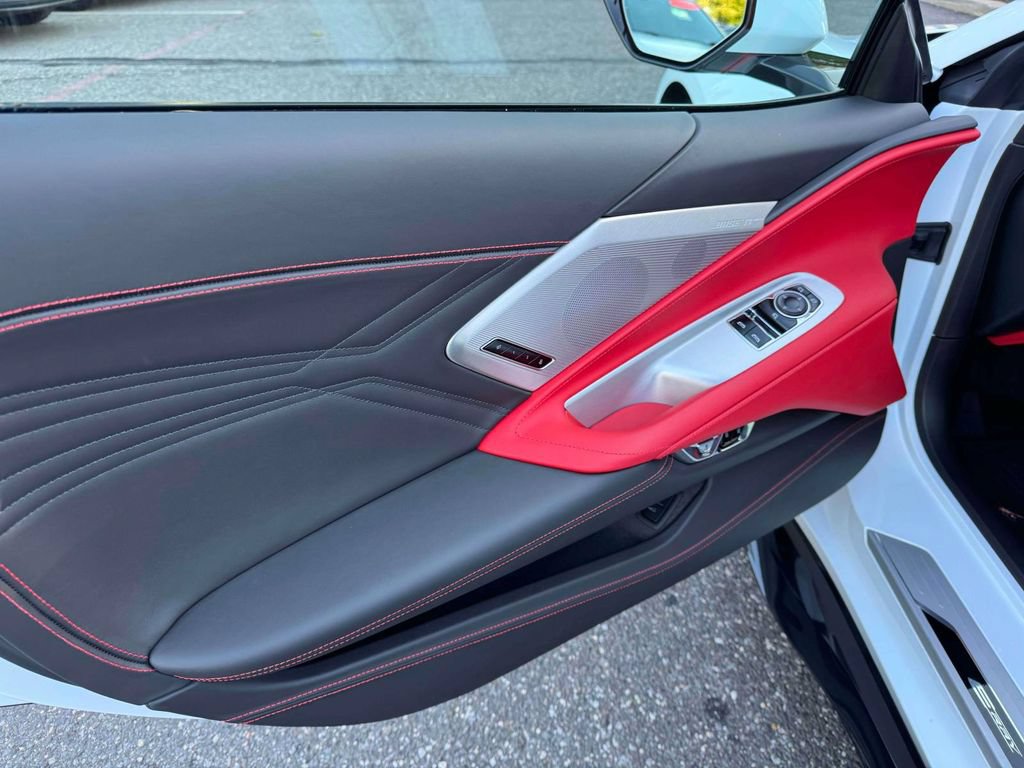 Used 2025 Chevrolet Corvette E-Ray AWD/4WD image 16