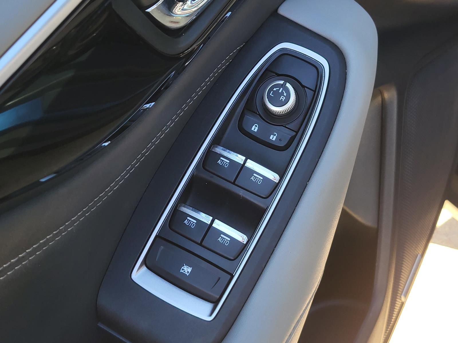 Used 2022 Subaru Outback Limited image 18