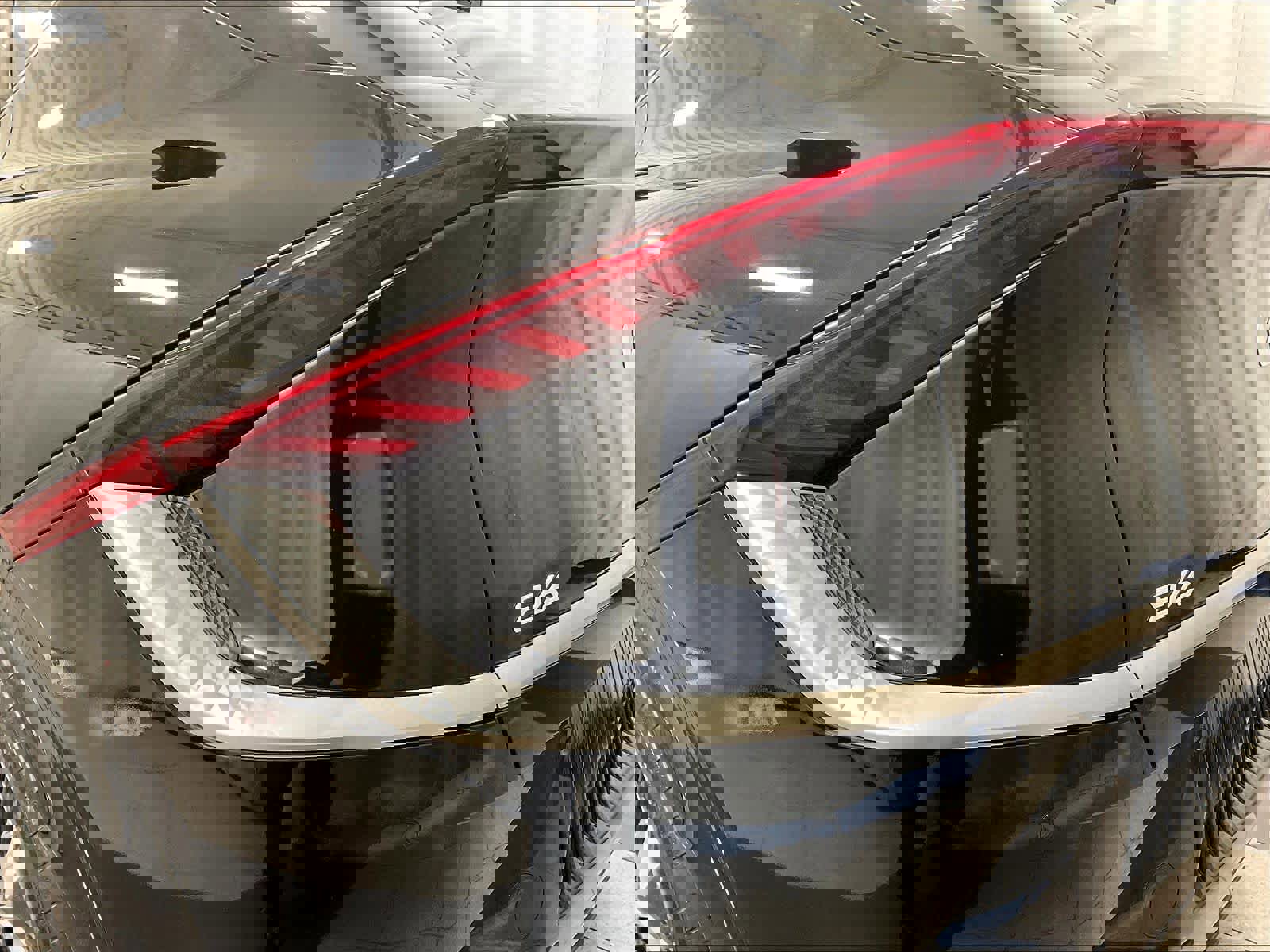 Used 2023 Kia EV6 Wind image 34