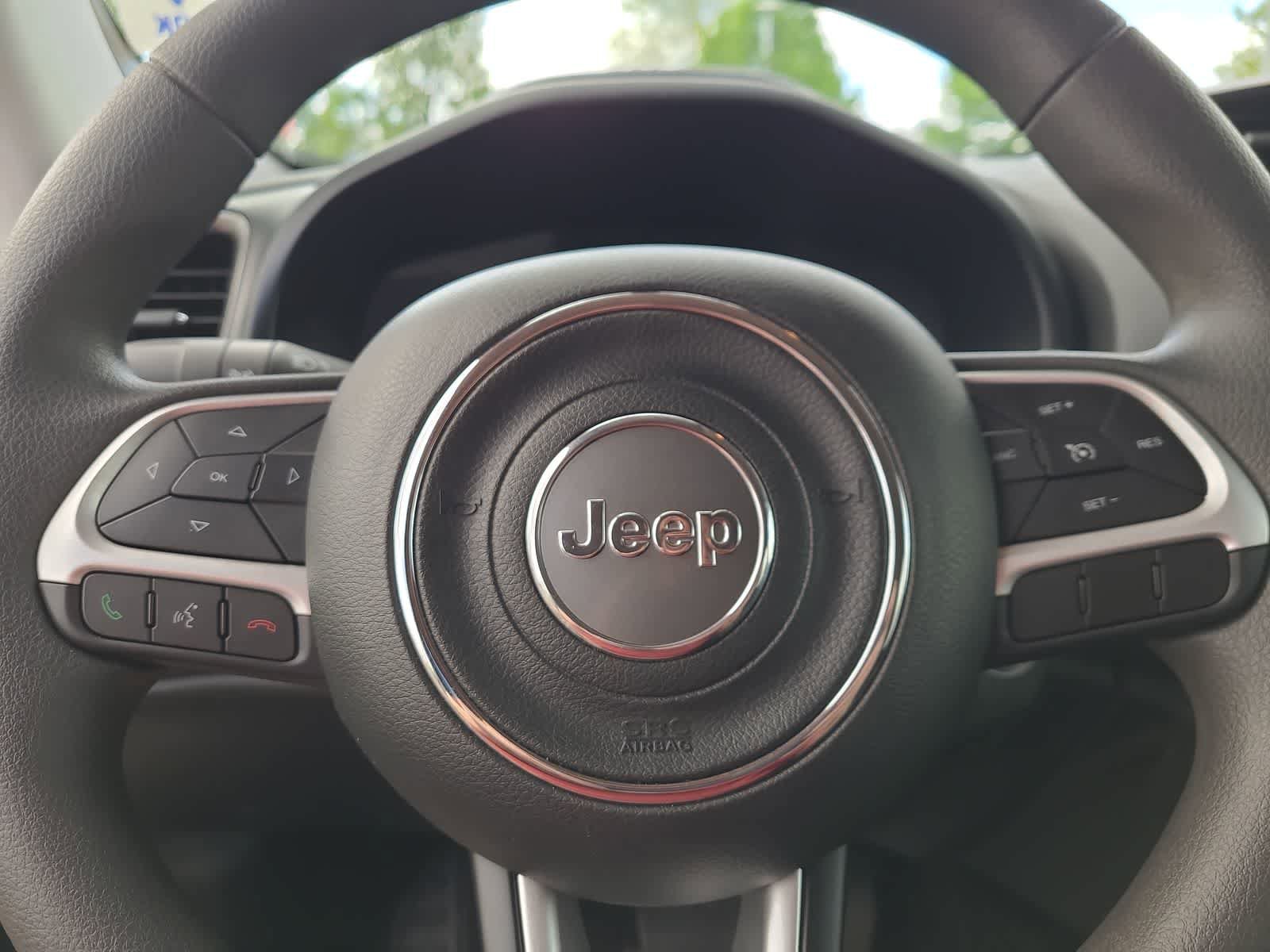 Used 2023 Jeep Renegade Latitude AWD/4WD image 23