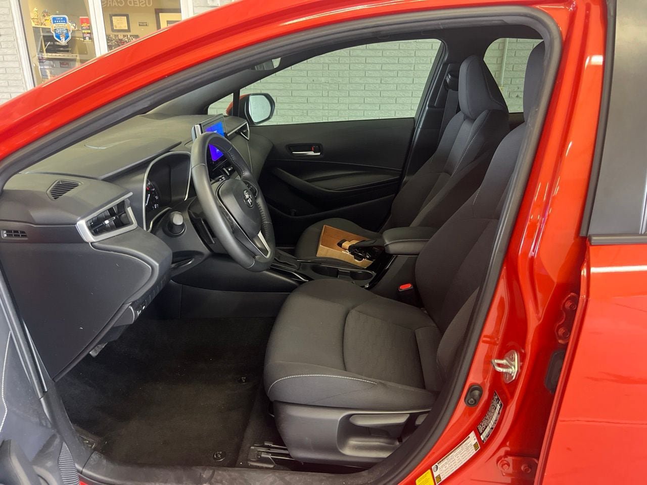 Used 2024 Toyota Corolla SE FWD image 7