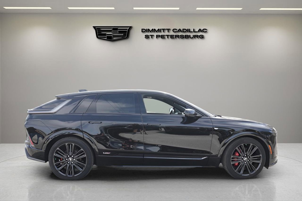 New 2026 Cadillac Lyriq V w/ Exterior Carbon Fiber Package image 6
