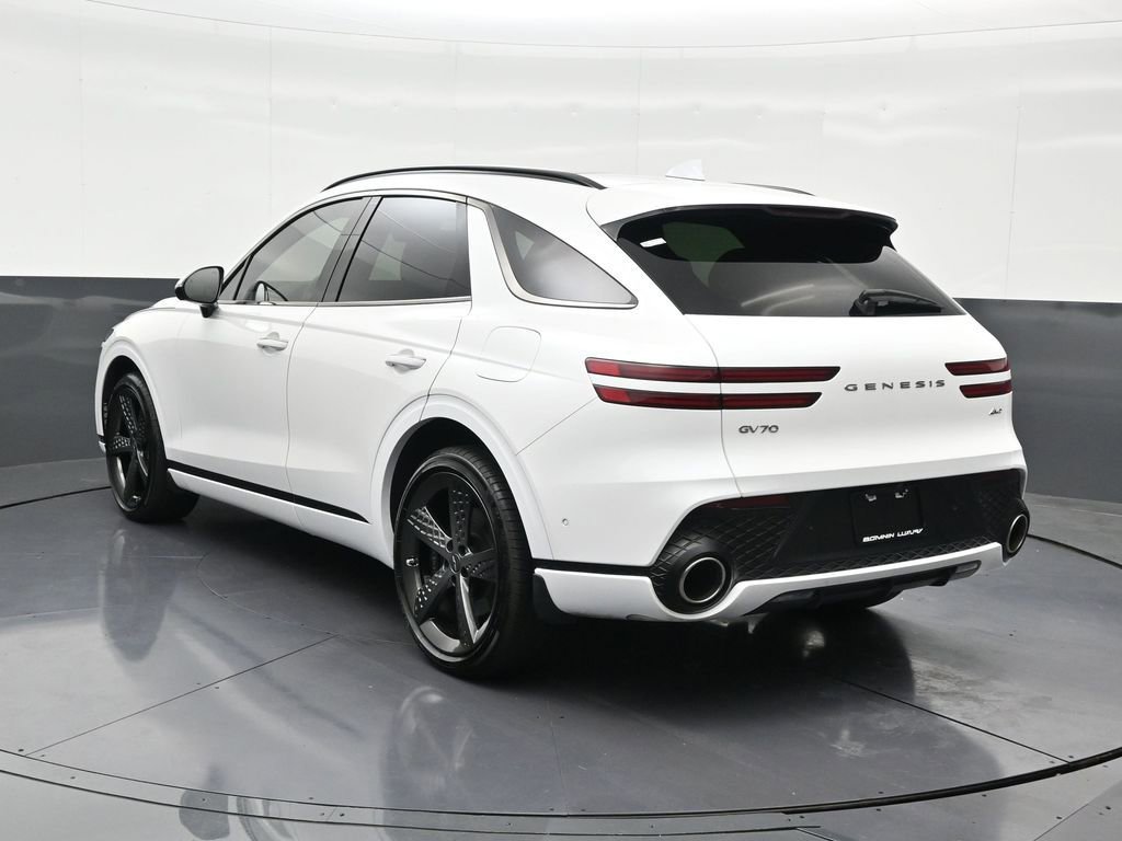 Used 2025 Genesis GV70 2.5T w/ Sport Prestige Package image 3