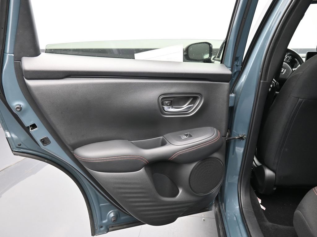 Certified 2025 Honda HR-V Sport image 33