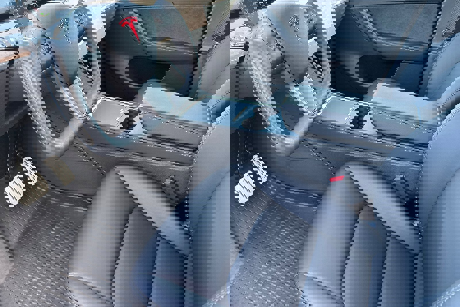 Used 2023 Tesla Model Y Performance image 11