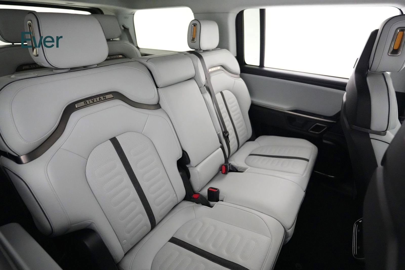 Used 2023 Rivian R1S Adventure AWD/4WD image 5
