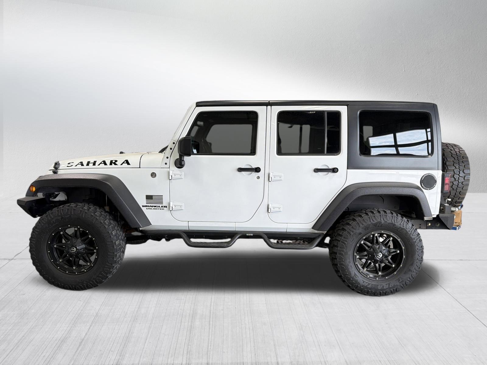 Used 2015 Jeep Wrangler Unlimited Sahara w/ Connectivity Group image 4