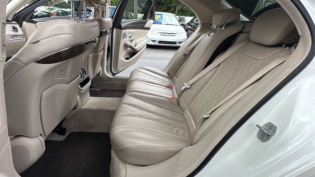Used 2017 Mercedes-Benz S 550 Sedan image 23