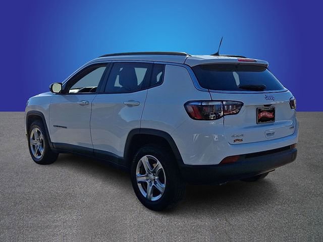 Used 2024 Jeep Compass Latitude image 4