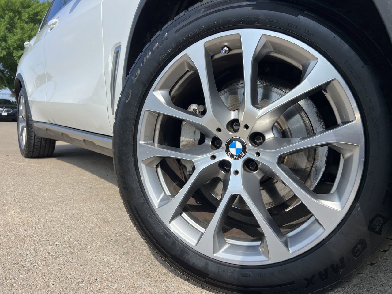 Used 2023 BMW X5 sDrive40i w/ Premium Package image 6