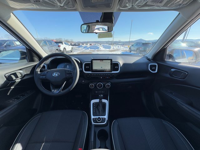 New 2025 Hyundai Venue Limited image 6