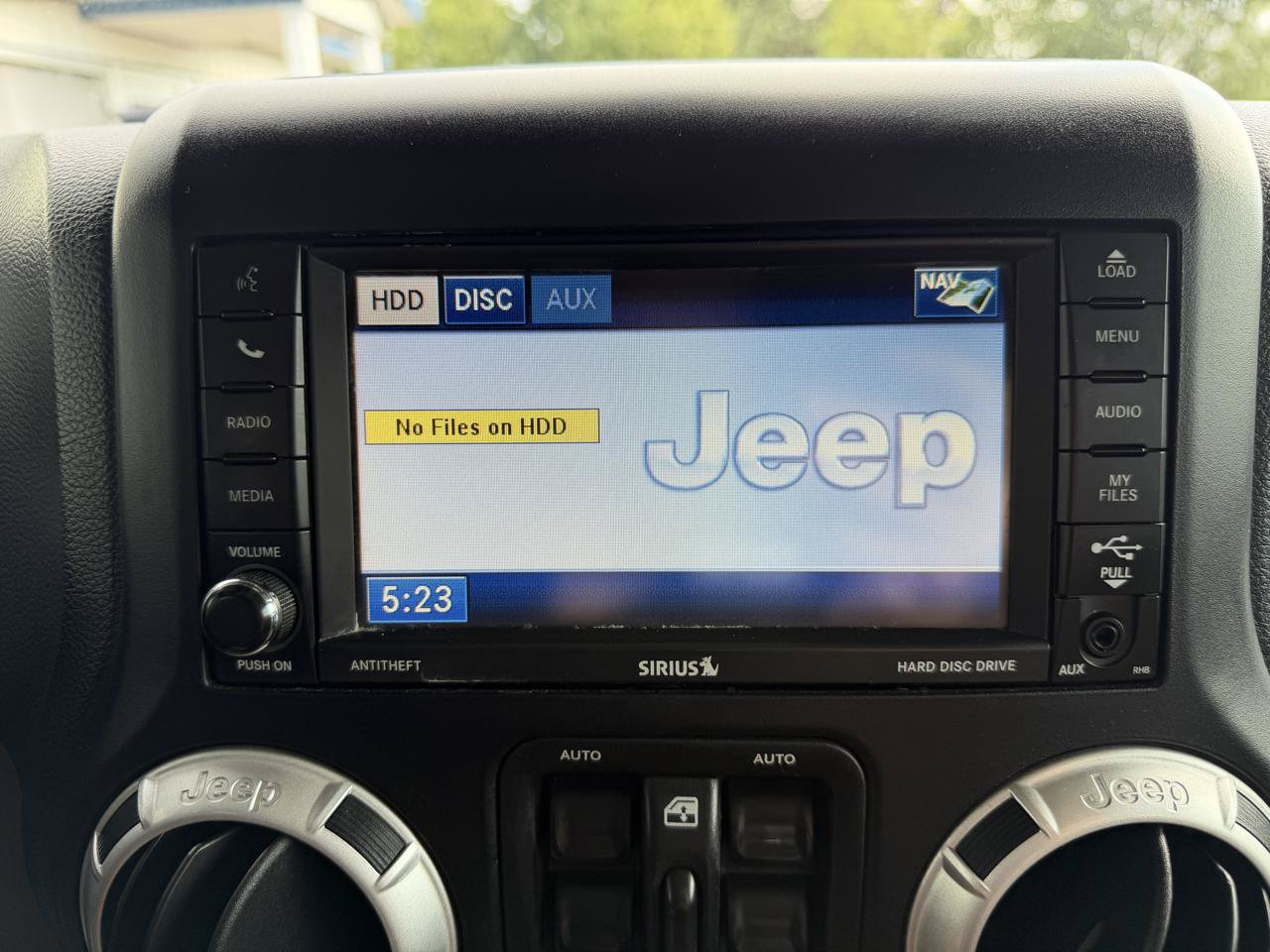 Used 2012 Jeep Wrangler Unlimited Sahara w/ Dual Top Group AWD/4WD image 33
