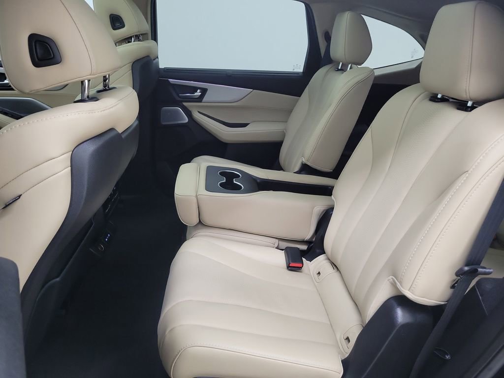 Used 2025 Acura MDX w/ Technology Package image 15
