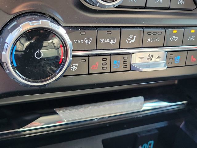 Used 2024 Ford F250 Lariat w/ Lariat Ultimate Package image 11