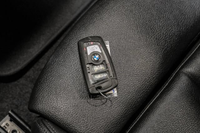 Used 2017 BMW 230i xDrive Convertible AWD/4WD image 78