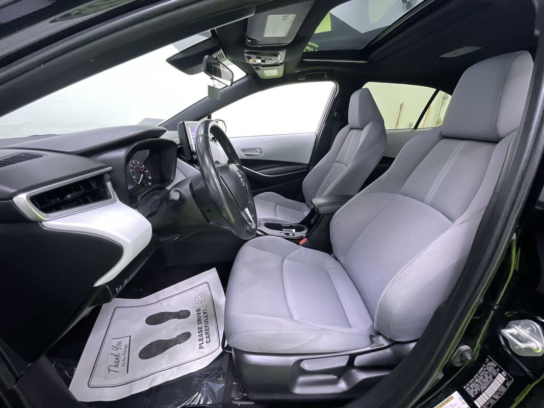 Used 2023 Toyota Corolla SE w/ SE Premium Package image 17