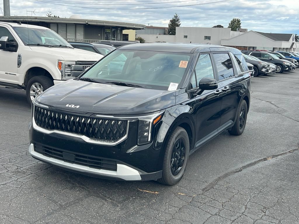 Used 2025 Kia Carnival FWD image 5