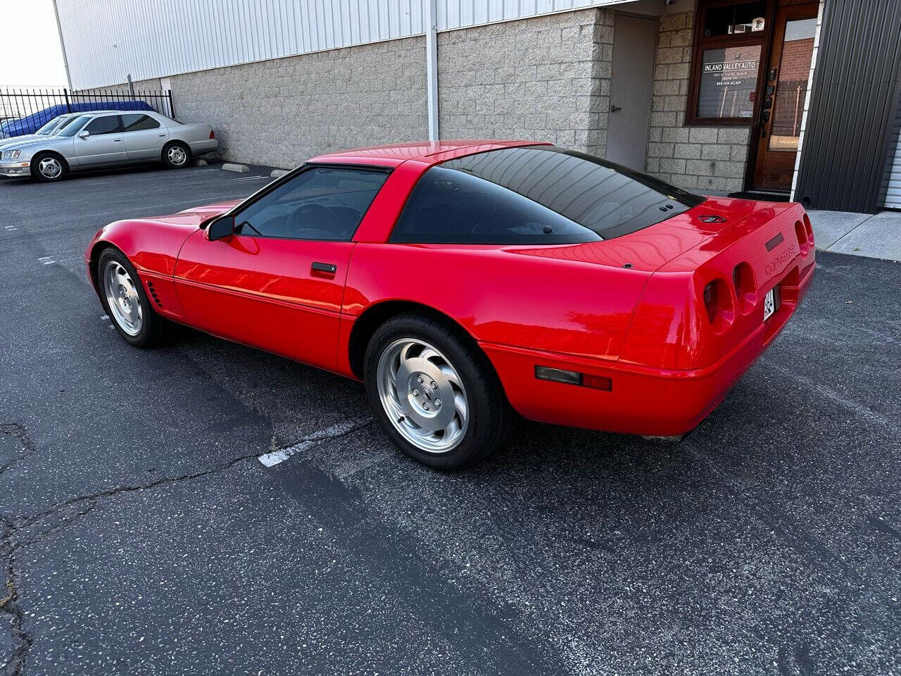 Used 1996 Chevrolet Corvette Coupe image 3