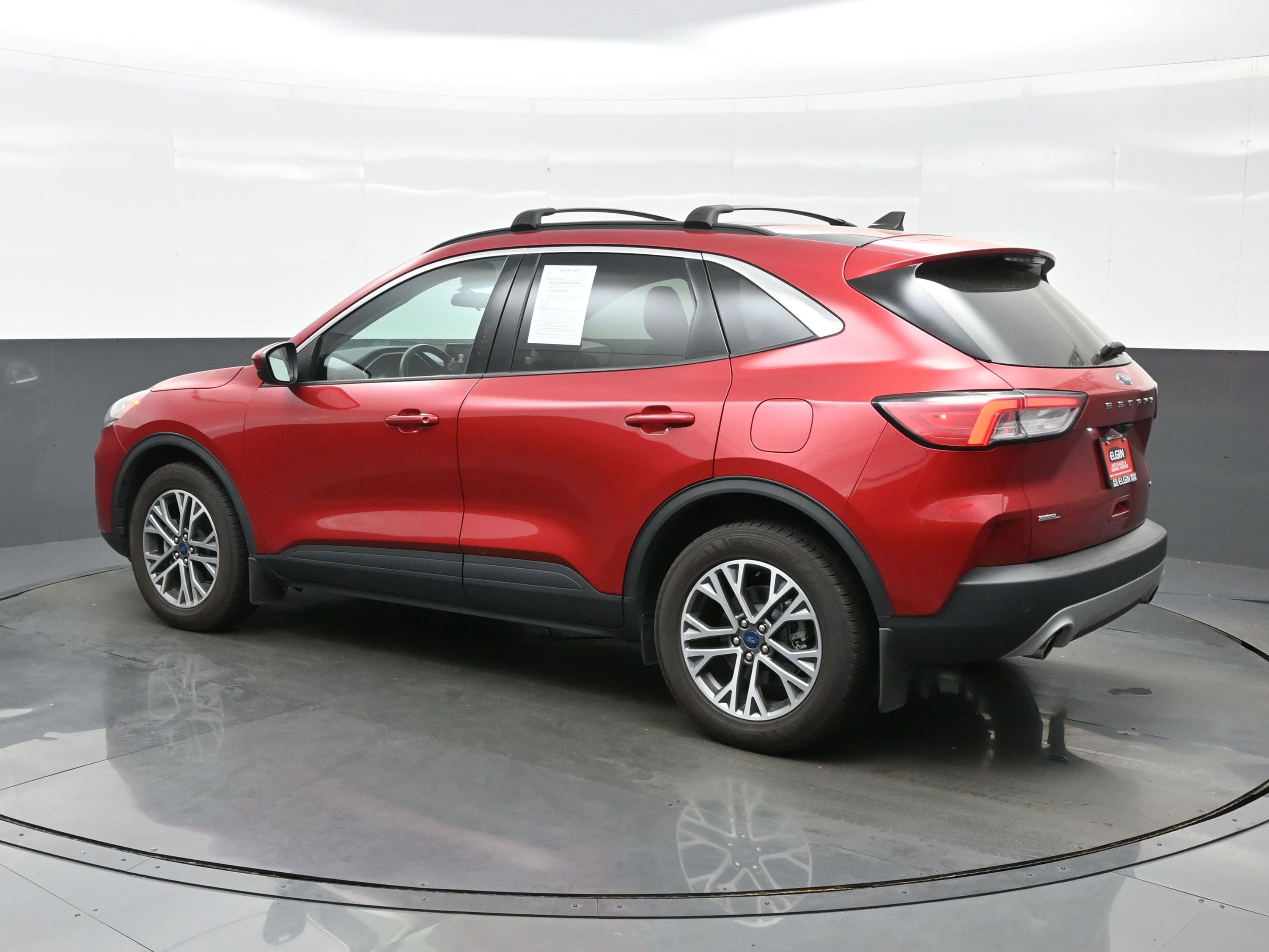 Used 2022 Ford Escape SEL w/ Technology Package image 6