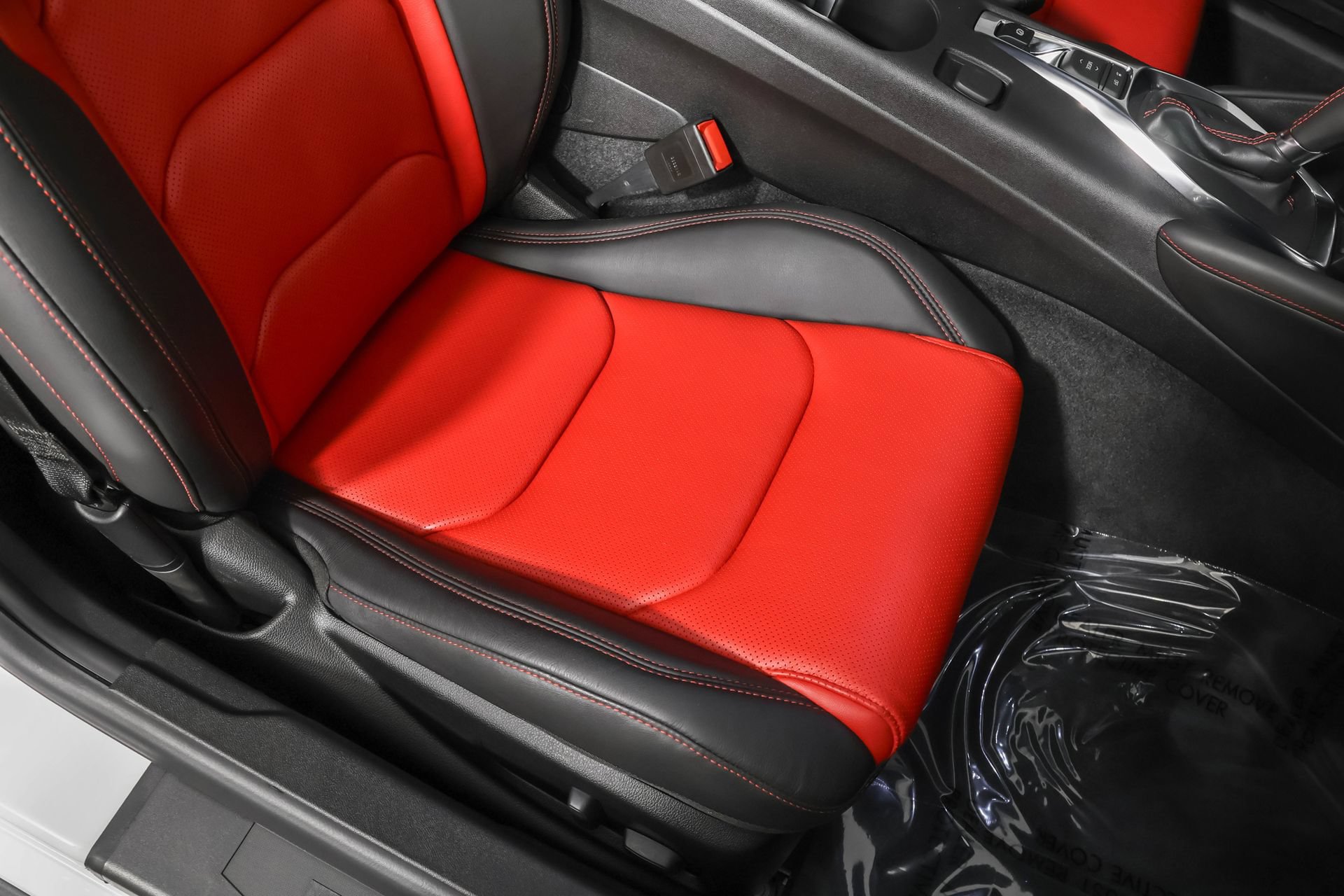 Used 2021 Chevrolet Camaro LT w/ RS Package RWD image 40