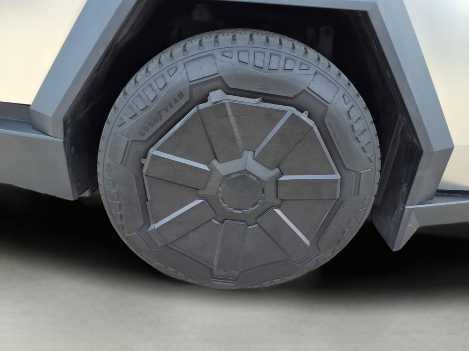 Used 2024 Tesla Cybertruck Cyberbeast image 9