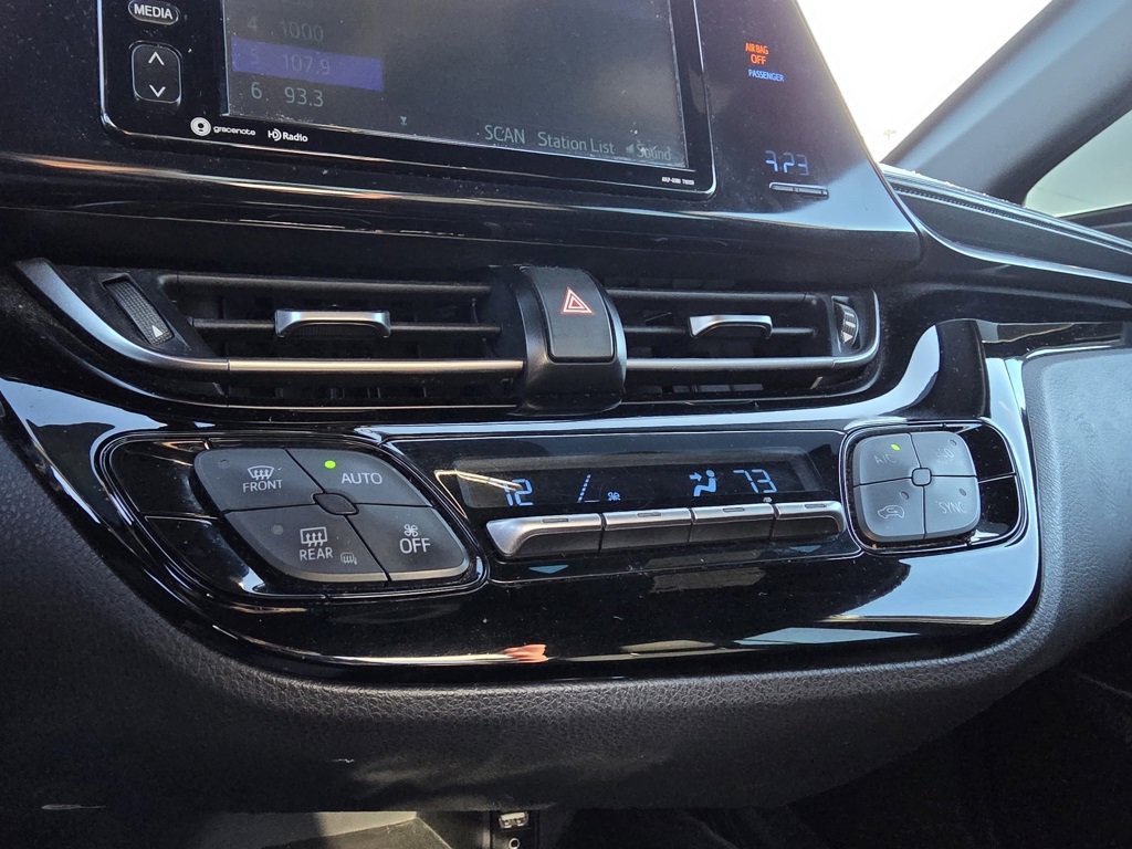 Used 2018 Toyota C-HR XLE image 18