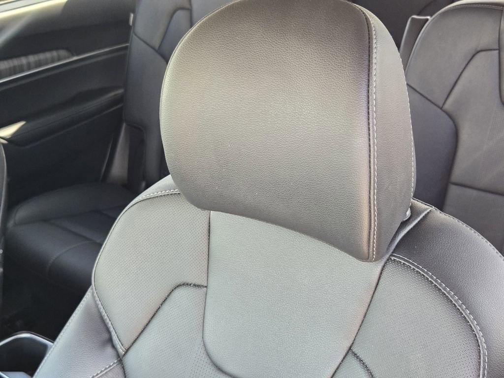 Used 2025 Kia Telluride EX AWD/4WD image 13