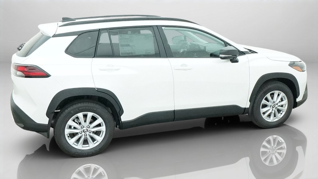 New 2026 Toyota Corolla Cross LE FWD image 8