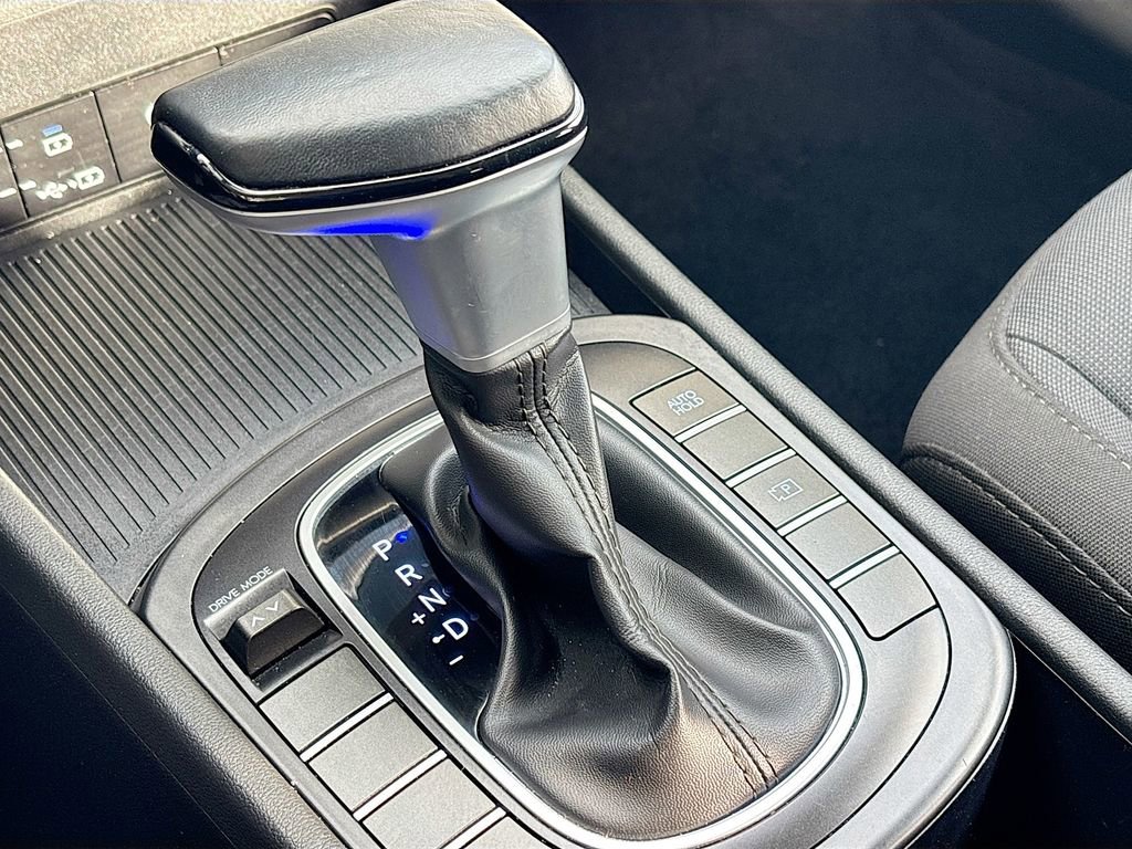 Used 2025 Hyundai Kona SEL image 16
