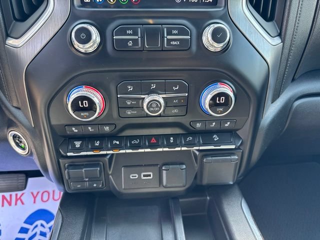Used 2022 GMC Sierra 3500 Denali w/ Denali Ultimate Package AWD/4WD image 25
