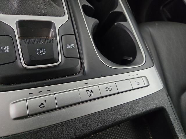 Used 2022 Kia Carnival LX image 26