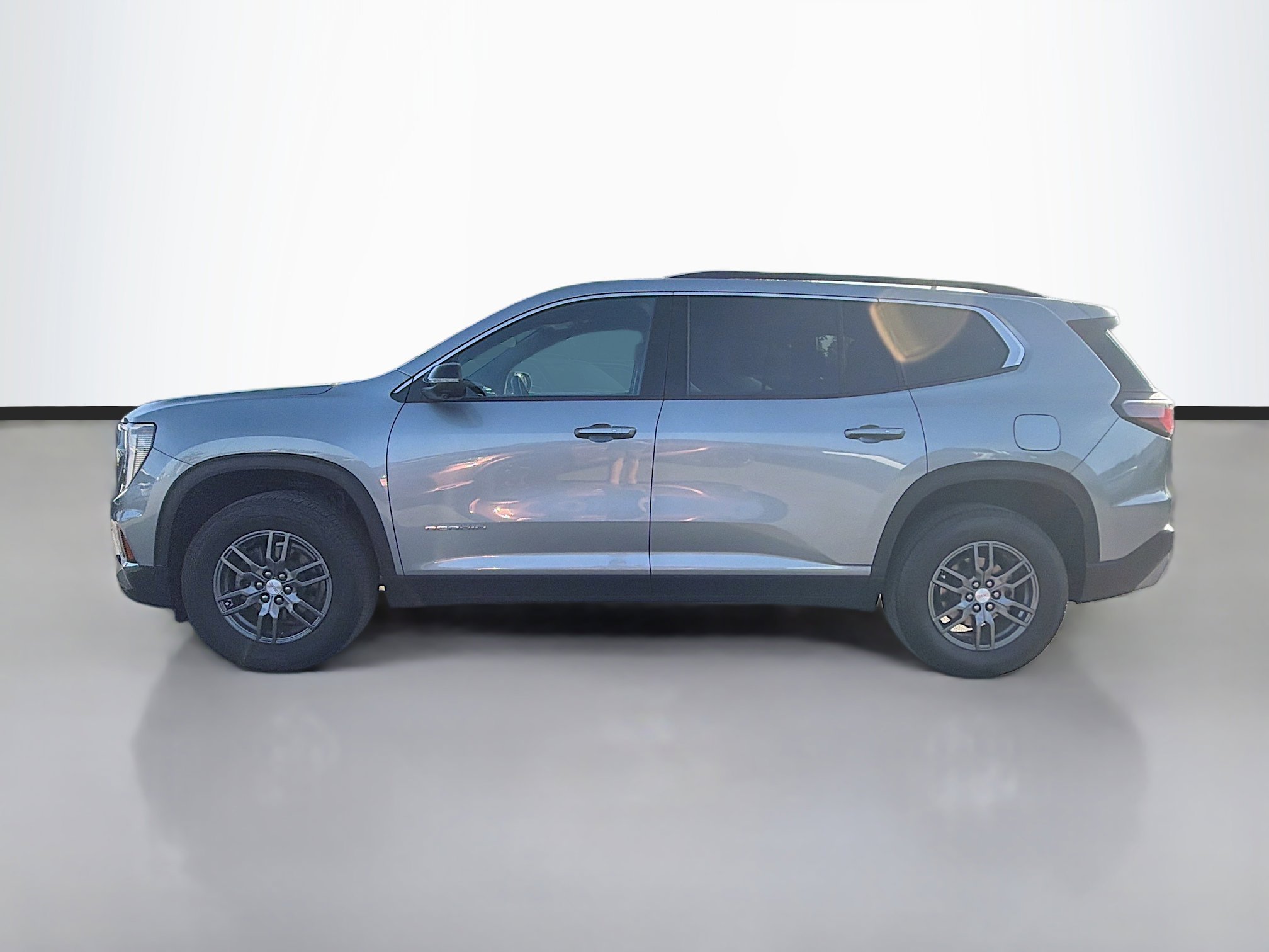 Used 2025 GMC Acadia Elevation FWD image 2