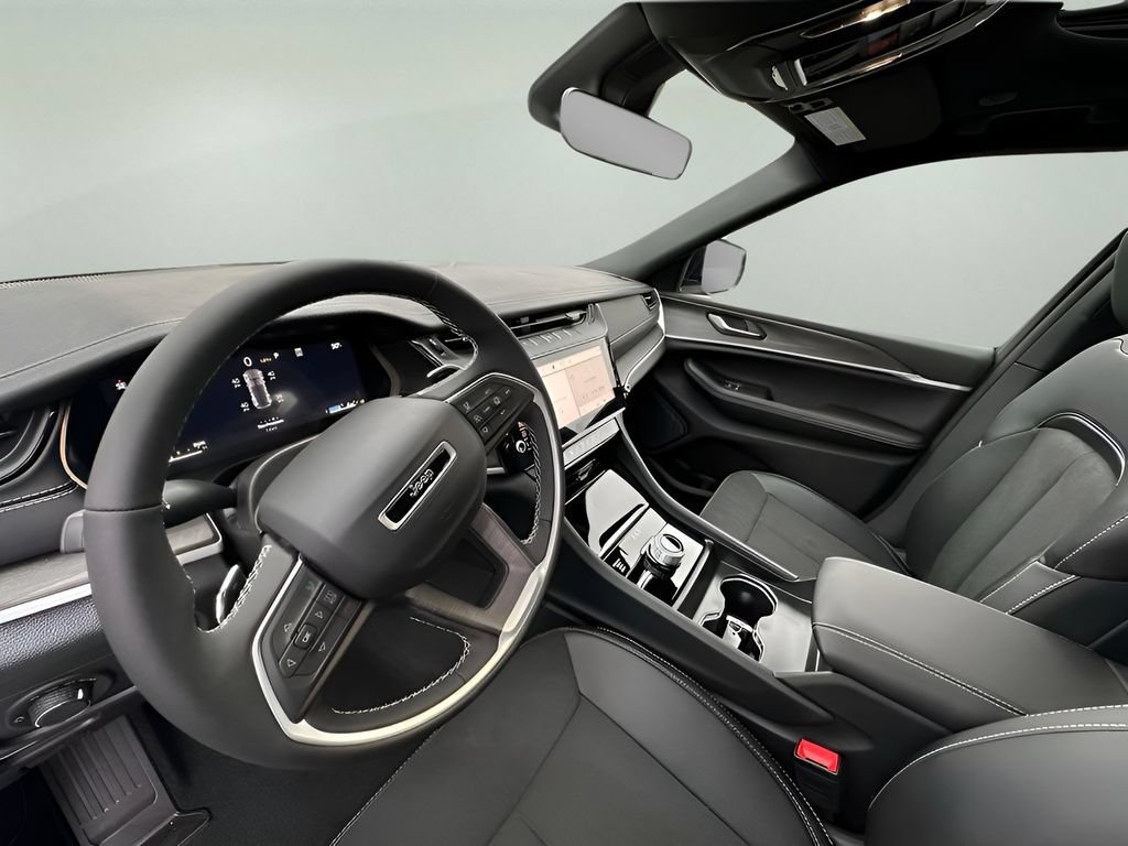 New 2026 Jeep Grand Cherokee Altitude AWD/4WD image 26