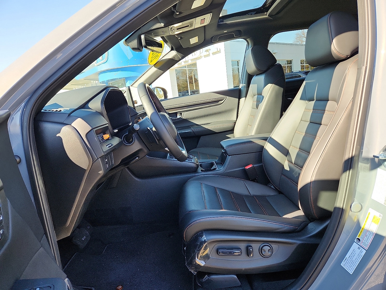Used 2025 Honda CR-V Sport-L image 14