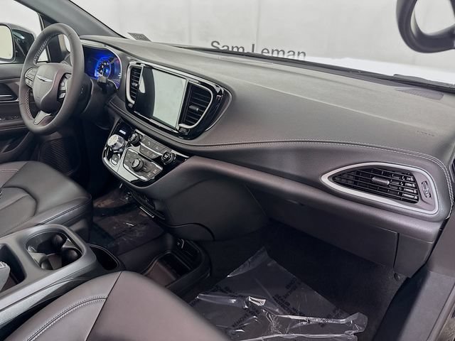 New 2026 Chrysler Pacifica Select w/ S Appearance Package FWD image 29