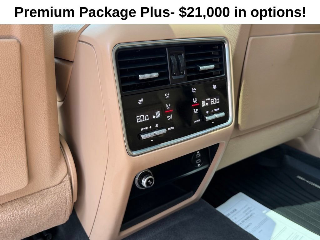 Used 2020 Porsche Cayenne E-Hybrid w/ Premium Plus Package AWD/4WD image 20