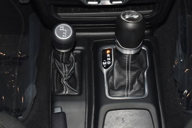 Used 2021 Jeep Wrangler Unlimited Sahara AWD/4WD image 17