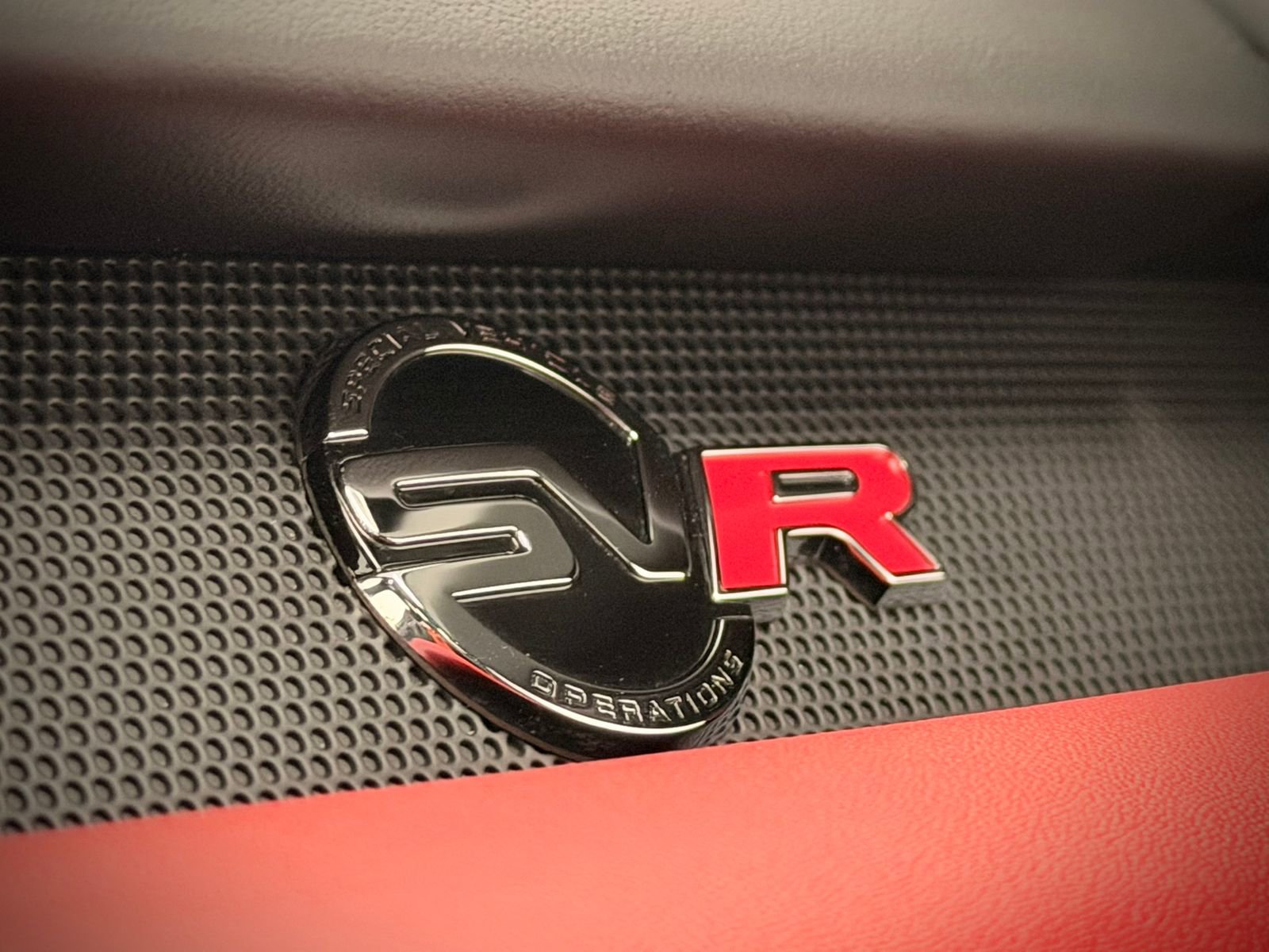 Used 2022 Land Rover Range Rover Sport SVR image 5