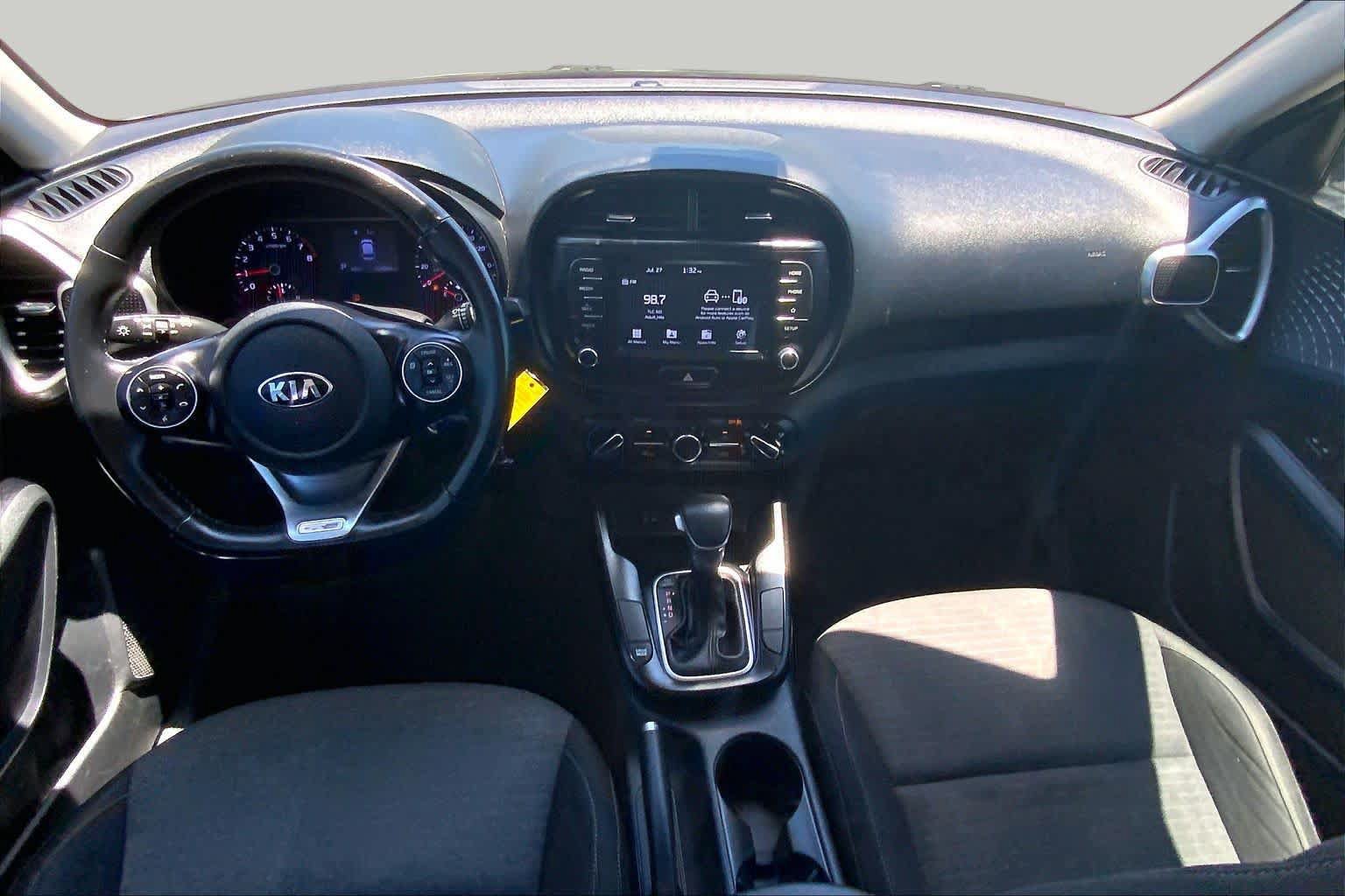 Used 2020 Kia Soul GT-Line FWD image 16