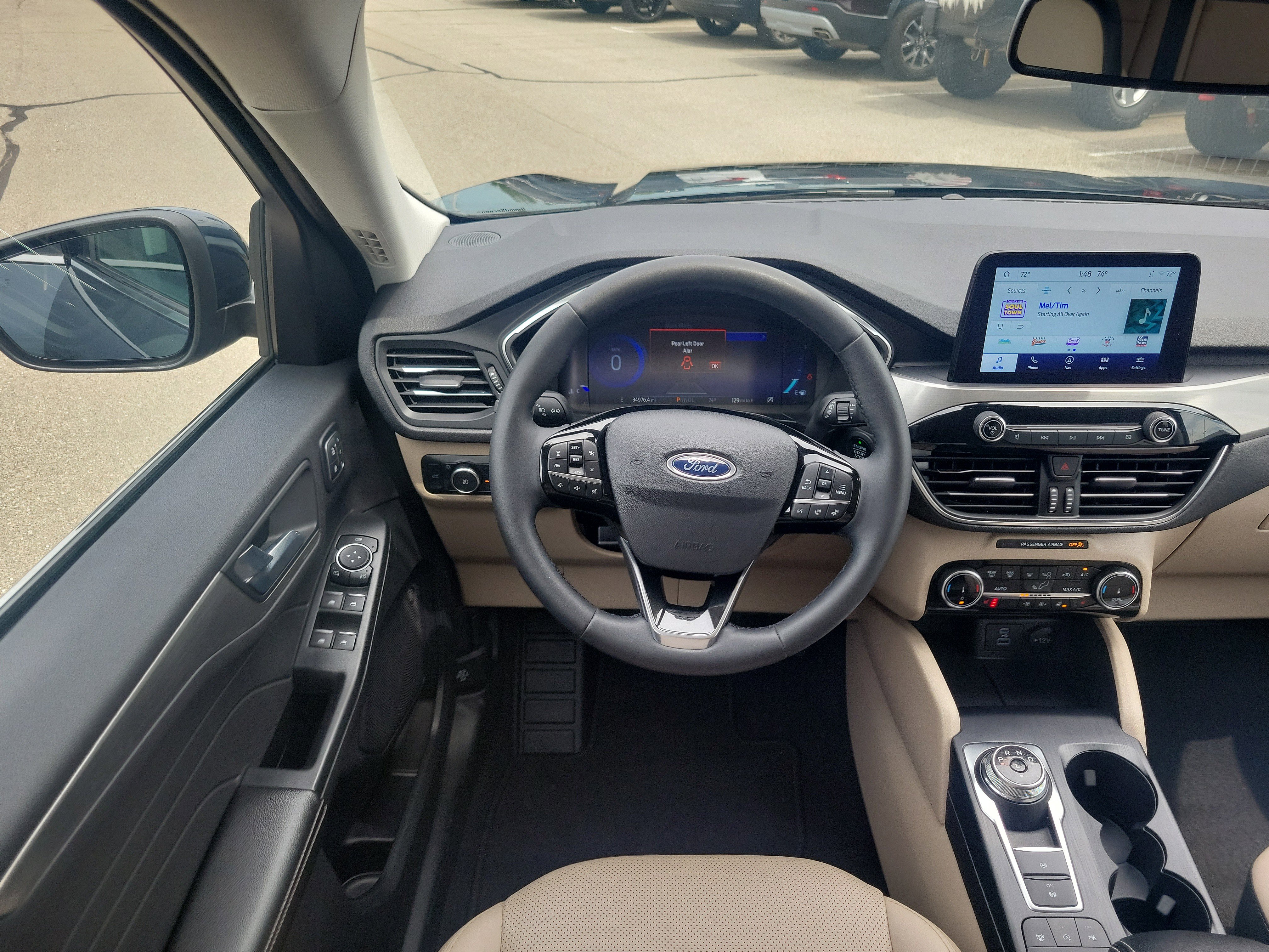 Used 2022 Ford Escape Titanium w/ Class II Trailer Tow Package AWD/4WD image 11