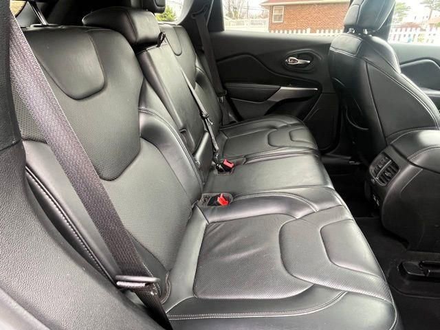 Used 2021 Jeep Cherokee Latitude Lux image 23