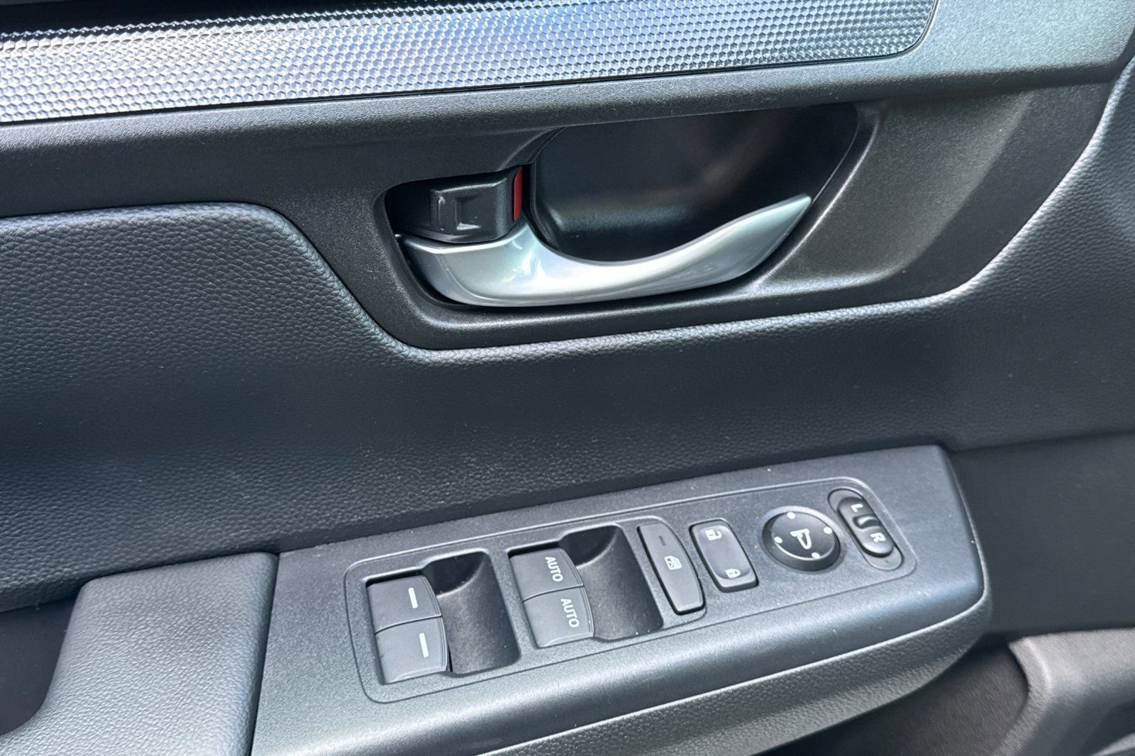 Used 2023 Honda CR-V EX image 11