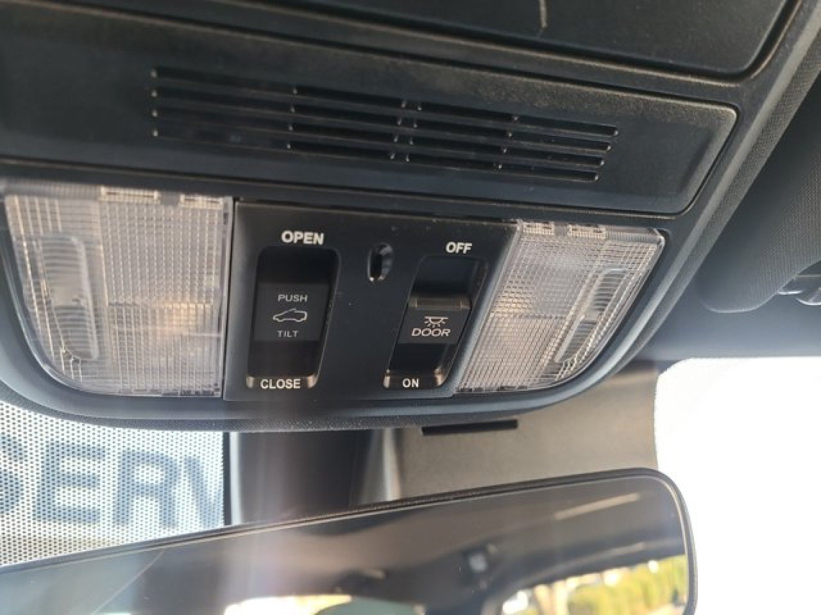 Used 2022 Honda Passport EX-L image 36