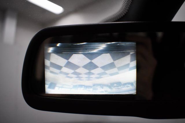 Used 2020 Dodge Journey SE image 30