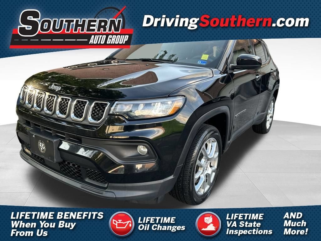 Used 2023 Jeep Compass Latitude w/ Sun and Sound Group AWD/4WD 360° Tour