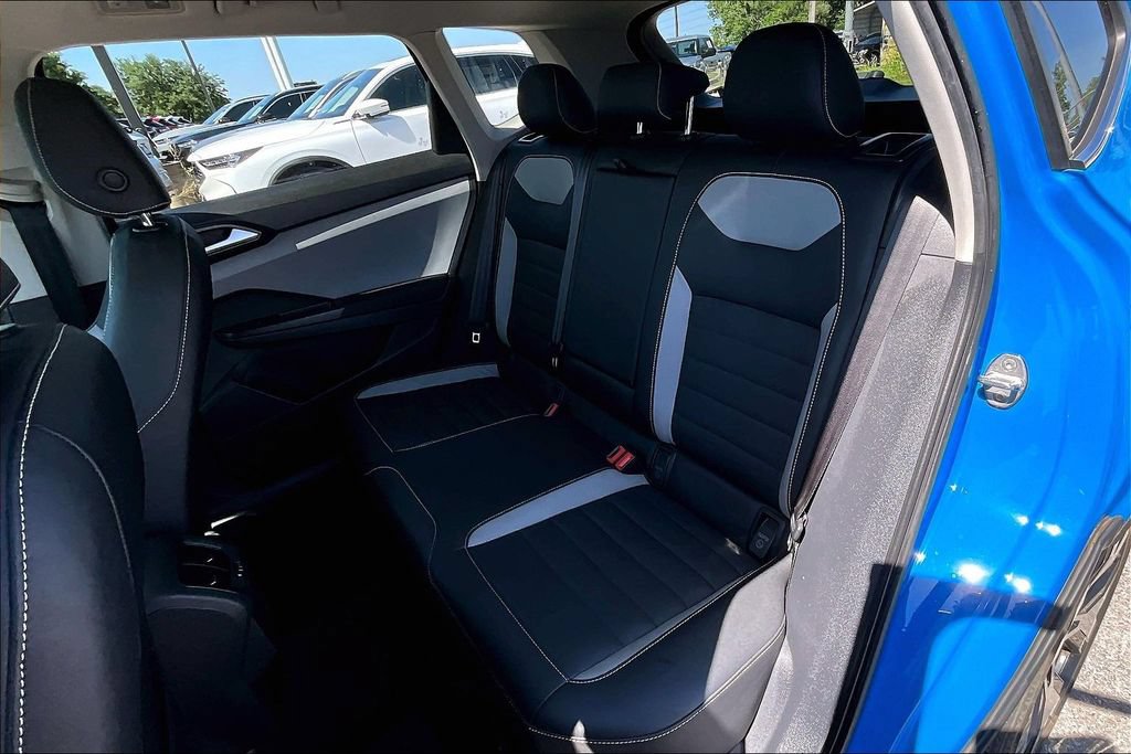 Used 2022 Volkswagen Taos SEL AWD/4WD image 34