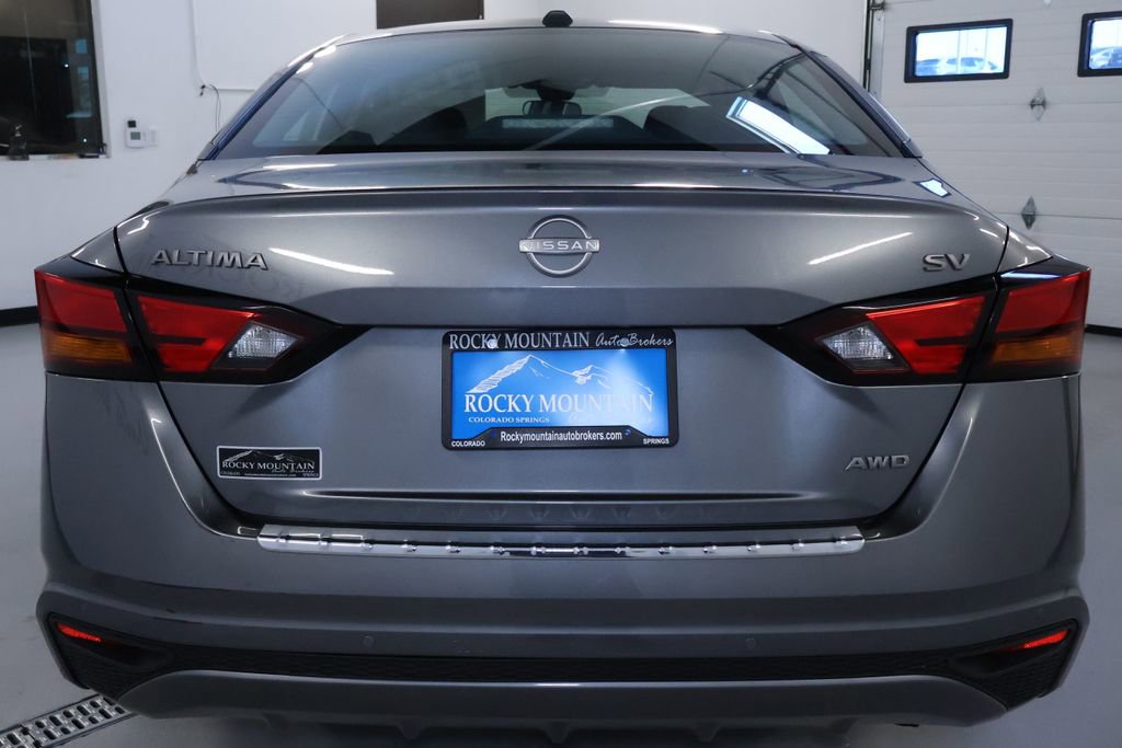 Used 2023 Nissan Altima 2.5 SV image 6