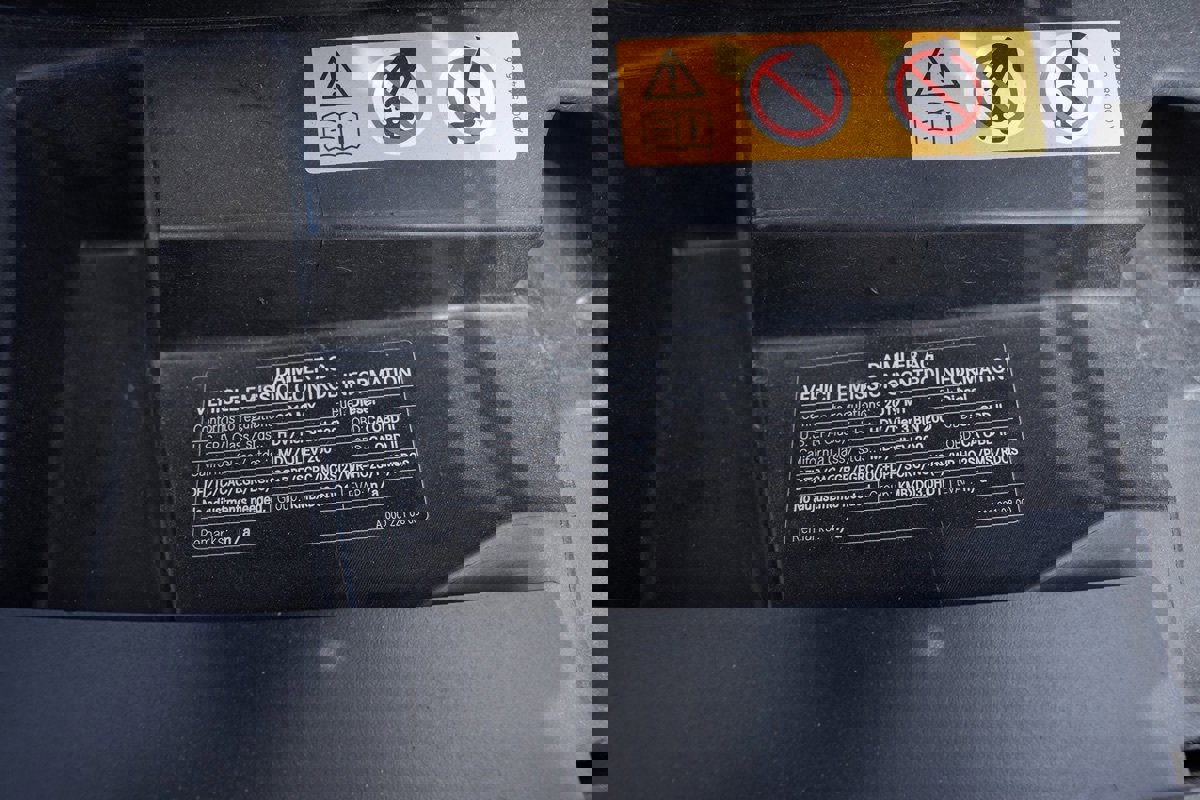 Used 2019 Mercedes-Benz Sprinter 144 image 24