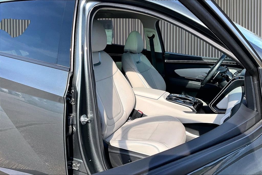 Used 2023 Hyundai Tucson Limited image 8