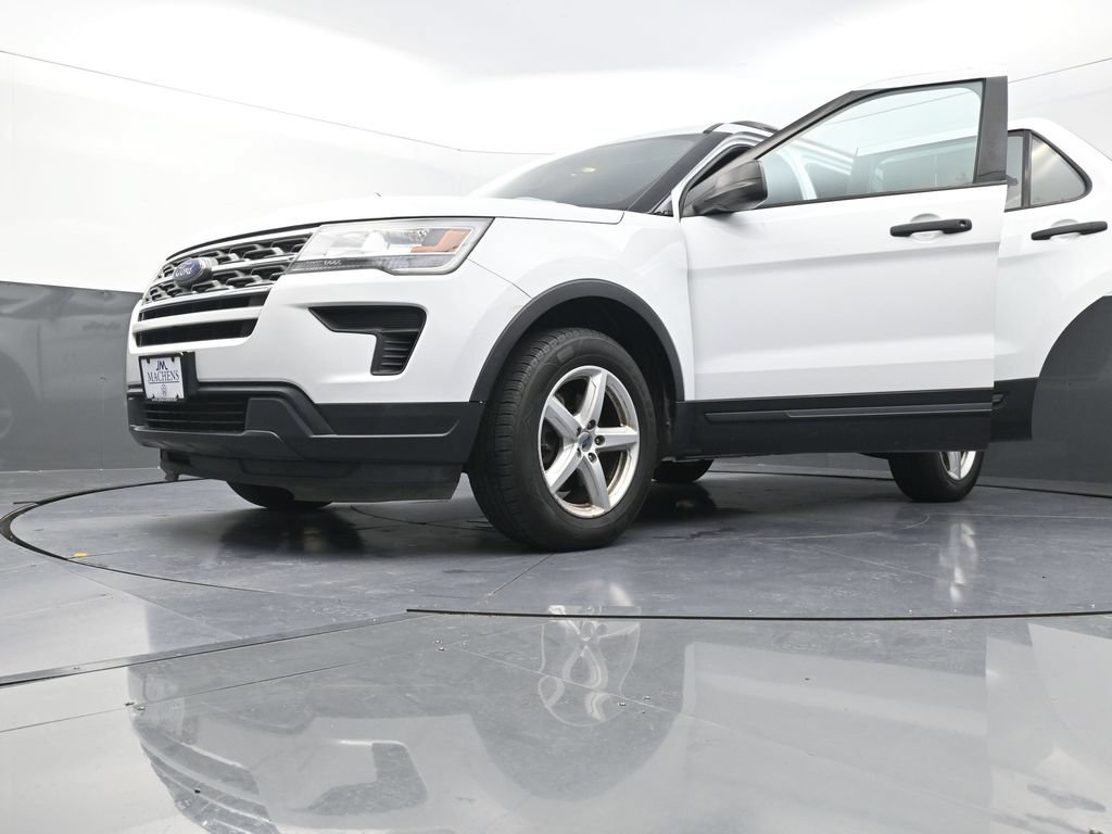 Used 2018 Ford Explorer 4WD w/ Class II Trailer Tow Package image 31